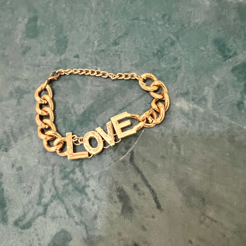 Costume jewelry | Not real gold | Bracelet | Love wording